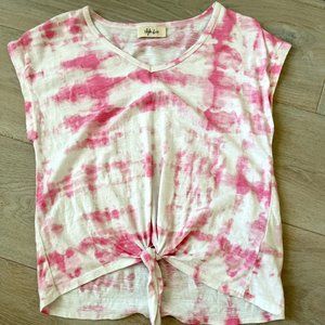 womes tie dye shirt